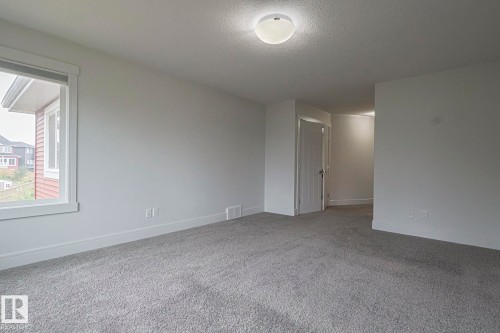 3167 Winspear Crescent Sw, Edmonton, AB - Indoor Photo Showing Other Room