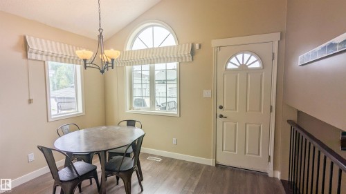 13817 131A Avenue, Edmonton, AB - Indoor Photo Showing Dining Room
