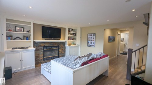 13817 131A Avenue, Edmonton, AB - Indoor With Fireplace
