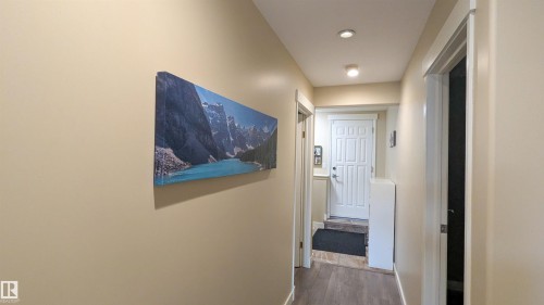 13817 131A Avenue, Edmonton, AB - Indoor Photo Showing Other Room