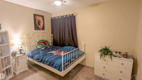 13817 131A Avenue, Edmonton, AB - Indoor Photo Showing Bedroom