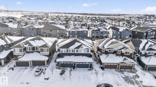 9125 Pear Drive, Edmonton, AB - Outdoor With Facade