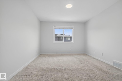 9125 Pear Drive, Edmonton, AB - Indoor Photo Showing Other Room