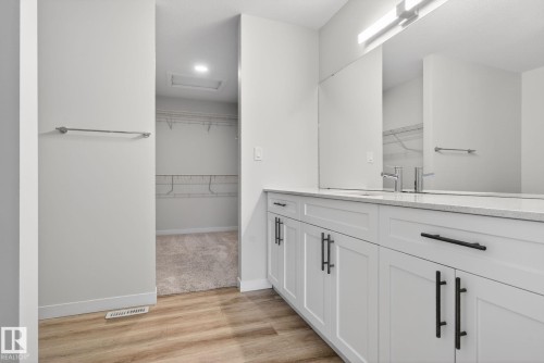 9125 Pear Drive, Edmonton, AB - Indoor