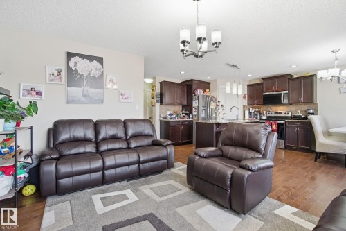 16734 122A Street, Edmonton, AB - Indoor Photo Showing Living Room
