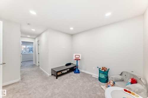 332 29 Street, Edmonton, AB - Indoor