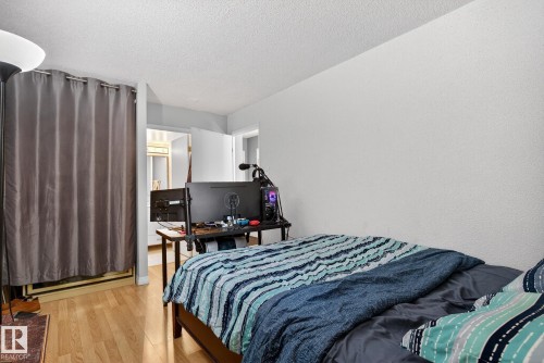 9916 113 Street, Edmonton, AB - Indoor Photo Showing Bedroom