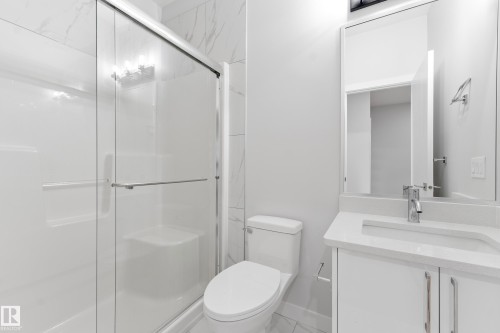 11 Westwyck, Spruce Grove, AB - Indoor Photo Showing Bathroom