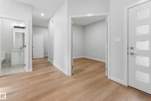 11 Westwyck, Spruce Grove, AB - Indoor Photo Showing Other Room