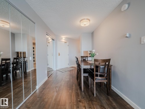 600 10149 Saskatchewan Drive, Edmonton, AB - Indoor Photo Showing Dining Room