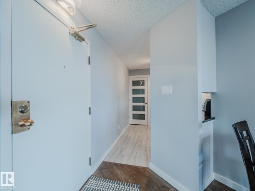 600 10149 Saskatchewan Drive, Edmonton, AB - Indoor Photo Showing Other Room
