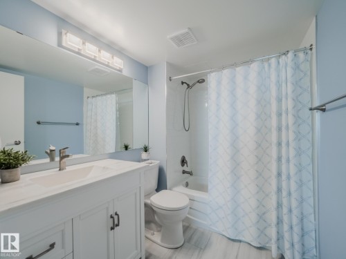 600 10149 Saskatchewan Drive, Edmonton, AB - Indoor Photo Showing Bathroom