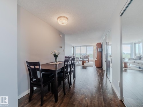 600 10149 Saskatchewan Drive, Edmonton, AB - Indoor Photo Showing Dining Room