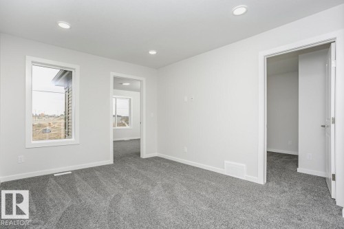 6271 29 Avenue, Edmonton, AB - Indoor Photo Showing Other Room