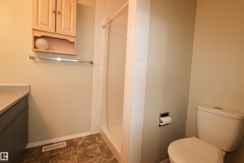 Morinville, AB - Indoor Photo Showing Bathroom
