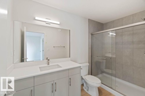 7106 50A Avenue, Beaumont, AB - Indoor Photo Showing Bathroom
