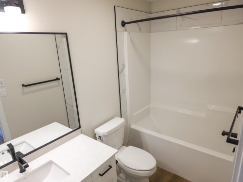 170 Caledon Crescent, Spruce Grove, AB - Indoor Photo Showing Bathroom