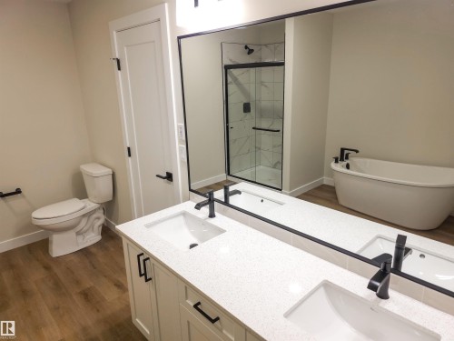 170 Caledon Crescent, Spruce Grove, AB - Indoor Photo Showing Bathroom