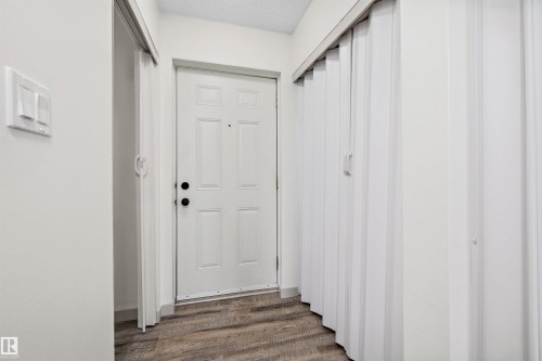 189 Lancaster Terrace, Edmonton, AB - Indoor Photo Showing Other Room