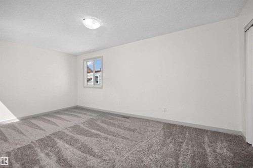 189 Lancaster Terrace, Edmonton, AB - Indoor Photo Showing Other Room