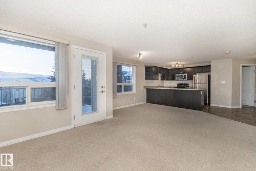 326 1520 Hammond Gate Gate, Edmonton, AB - Indoor