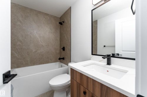 73 Elliot Wynd, Fort Saskatchewan, AB - Indoor Photo Showing Bathroom