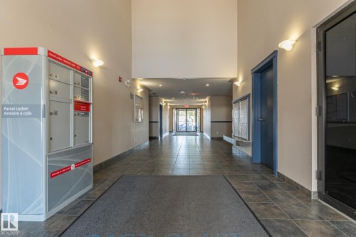 119 245 Edwards Drive, Edmonton, AB - Indoor Photo Showing Other Room