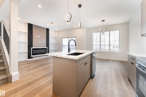 186 Elliot Wynd  Fort Saskatchewan, AB T8L 1R8