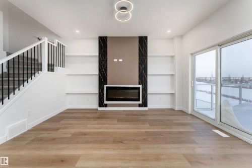 186 Elliot Wynd, Fort Saskatchewan, AB - Indoor Photo Showing Other Room