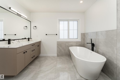 186 Elliot Wynd, Fort Saskatchewan, AB - Indoor Photo Showing Bathroom