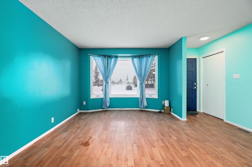 128 Warwick Crescent, Edmonton, AB - Indoor Photo Showing Other Room
