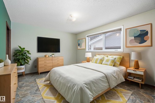128 Warwick Crescent, Edmonton, AB - Indoor Photo Showing Bedroom
