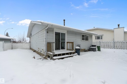 128 Warwick Crescent, Edmonton, AB - Outdoor