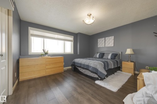 4403 151 Avenue, Edmonton, AB - Indoor Photo Showing Bedroom