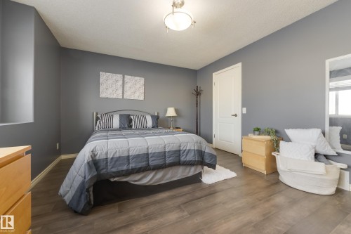 4403 151 Avenue, Edmonton, AB - Indoor Photo Showing Bedroom