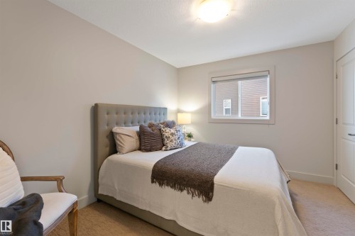 3925 Cherry Cove Cove, Edmonton, AB - Indoor Photo Showing Bedroom