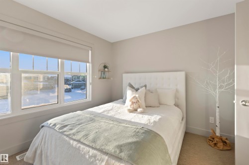 3925 Cherry Cove Cove, Edmonton, AB - Indoor Photo Showing Bedroom