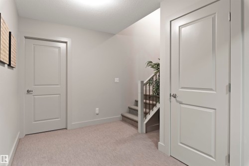 3925 Cherry Cove Cove, Edmonton, AB - Indoor Photo Showing Other Room