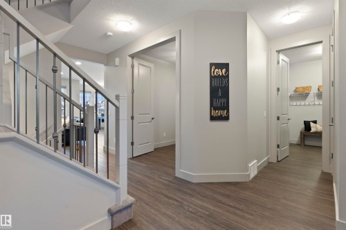 3925 Cherry Cove Cove, Edmonton, AB - Indoor Photo Showing Other Room