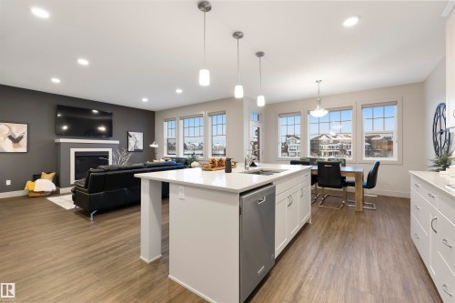3925 Cherry Cove Cove, Edmonton, AB - Indoor Photo Showing Kitchen With Double Sink With Upgraded Kitchen
