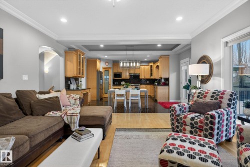 13608 160 Avenue, Edmonton, AB - Indoor Photo Showing Living Room