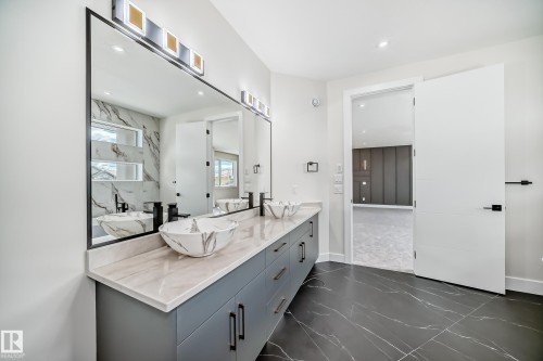 5928 32 Street, Rural Leduc County, AB - Indoor Photo Showing Bathroom