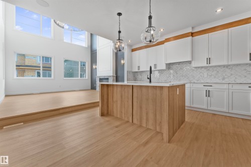 57 Eldridge Point(E), St. Albert, AB - Indoor Photo Showing Kitchen