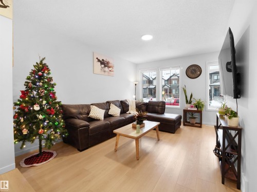 123 Stiles Link, Leduc, AB - Indoor Photo Showing Living Room