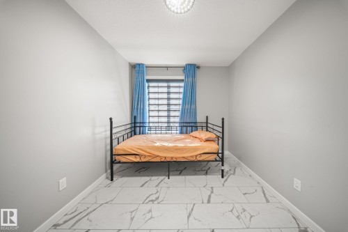 3445 Checknita Terrace, Edmonton, AB - Indoor Photo Showing Bedroom