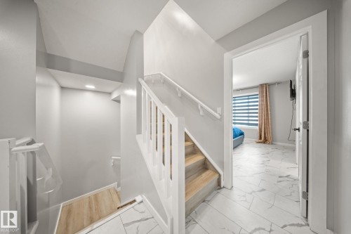 3445 Checknita Terrace, Edmonton, AB - Indoor Photo Showing Other Room