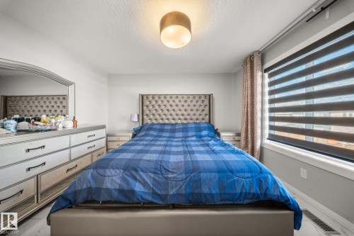 3445 Checknita Terrace, Edmonton, AB - Indoor Photo Showing Bedroom