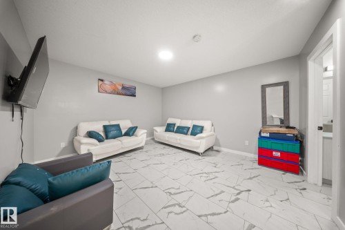 3445 Checknita Terrace, Edmonton, AB - Indoor