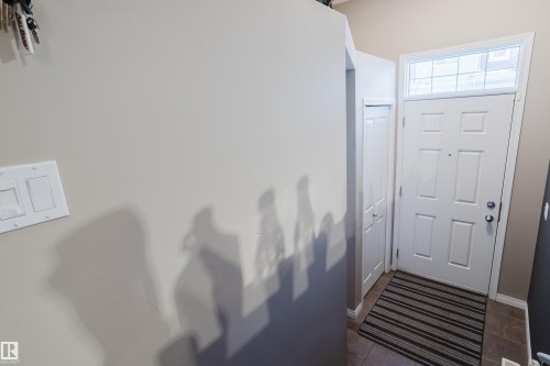 81 1804 70 Street, Edmonton, AB - Indoor