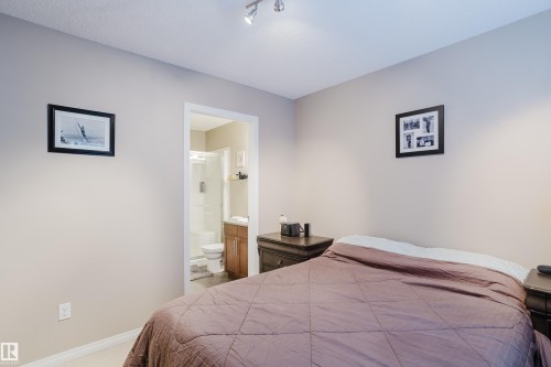 81 1804 70 Street, Edmonton, AB - Indoor Photo Showing Bedroom